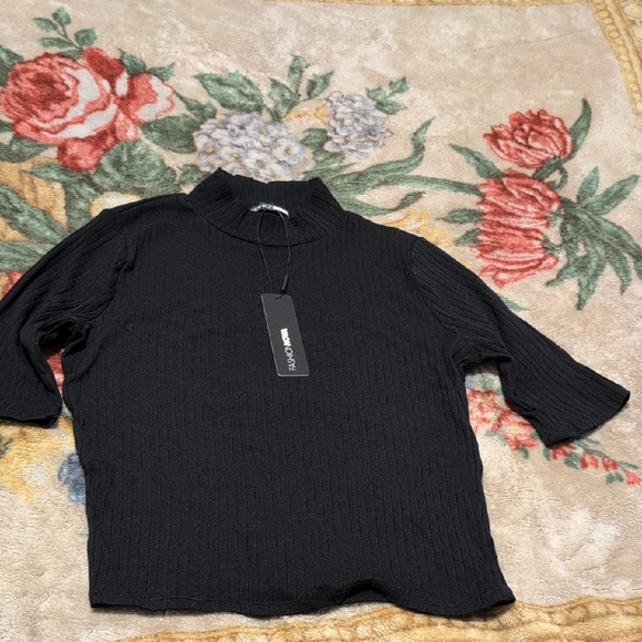 Mock Neck Short Sleeve Tee - Picture 2 of 3